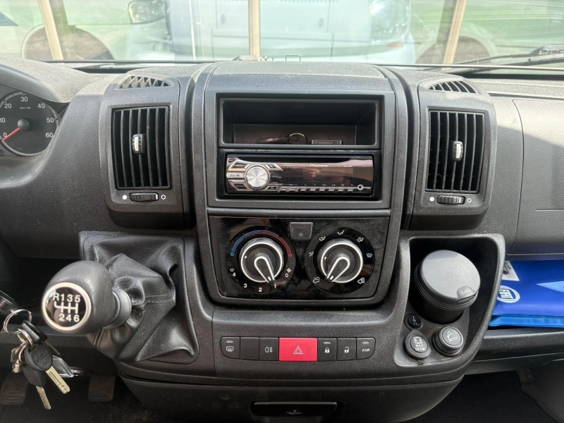 Knaus Sky TI 650 MEG Enkele bedden,Airco,130PK  foto: 21