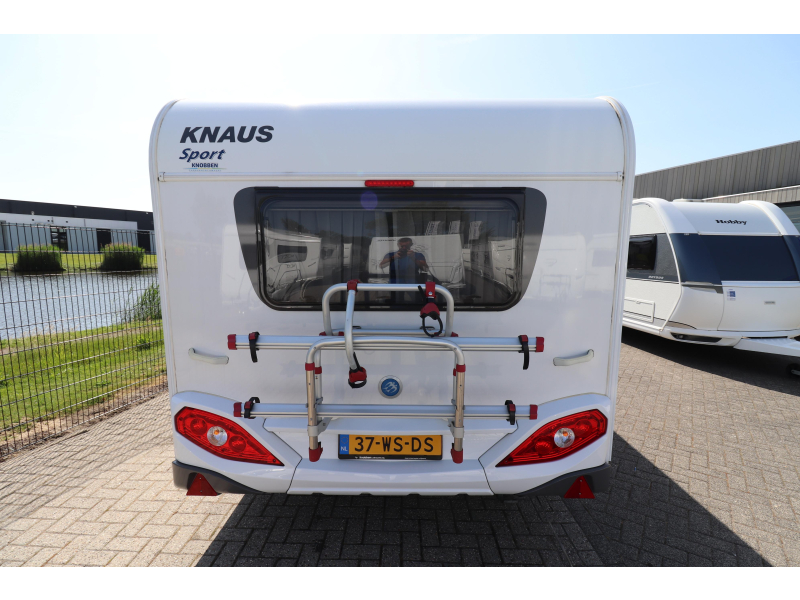 Knaus Sport 450 FU Vorzelt/Fahrradtr&auml;ger Foto: 4