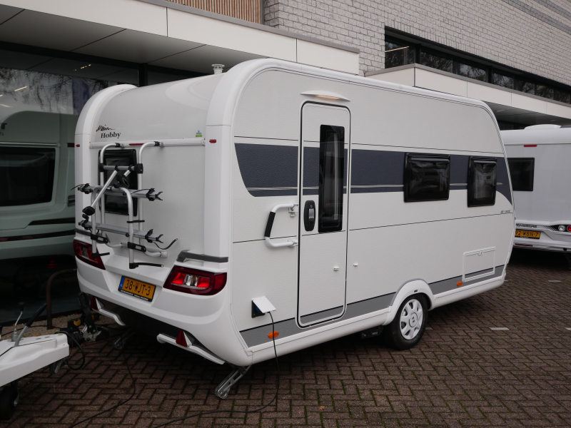 Hobby De Luxe 440 SF Incl. mover en fietsenrek 
