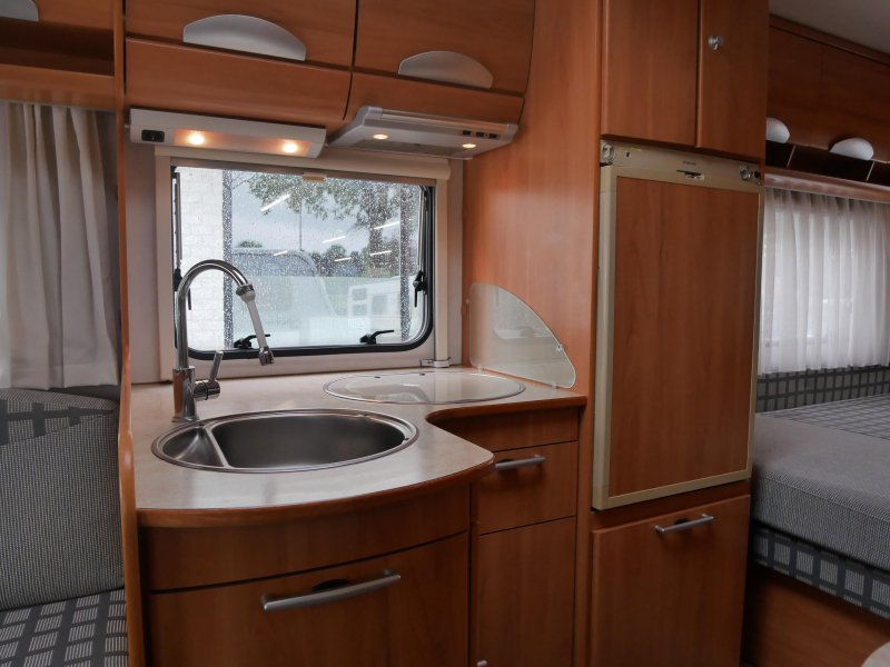 Eriba Moving 545 mover, luifel, fietsenrek  foto: 7