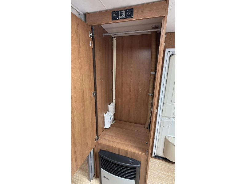 LMC Musica 470 D cama francesa asiento redondo inodoro foto: 9