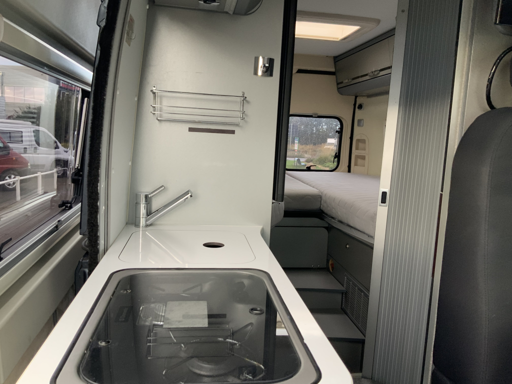 Adria Twin 640, 2.3 MultiJ. 150 PK, Buscamper, AUTOMAAT, M Camper Centrum On the Road aan de Noorderringweg 4 in Marum. foto: 12