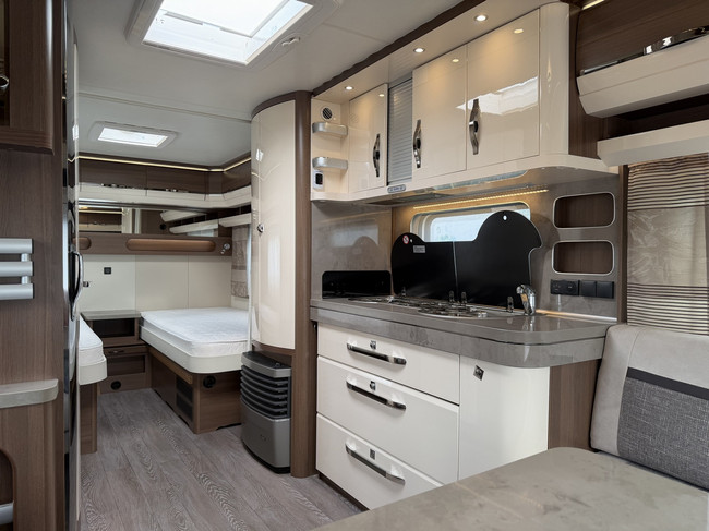 Hobby PRESTIGE 560 LU Foto: 6