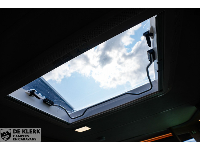 Knaus SUDWIND 580 QS 60 YEARS Campovolo grey 3 e stapelbed uniek foto: 17