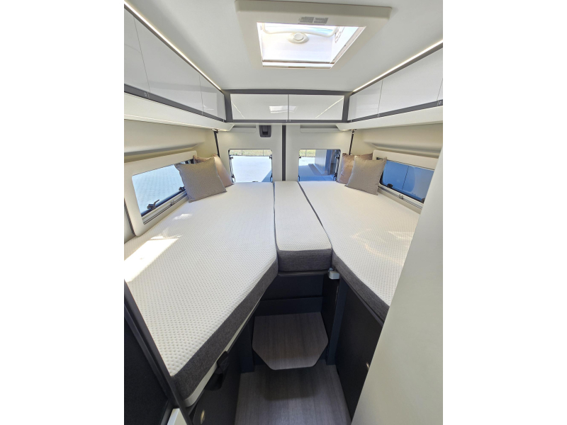 Adria Twin Supreme 640 SLB Lits Jumeaux 9G automatique photo : 18