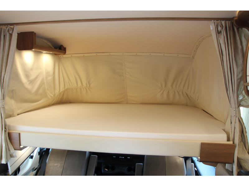 Carthago C-Tourer I 149 LE Single beds Pull-down bed photo: 38