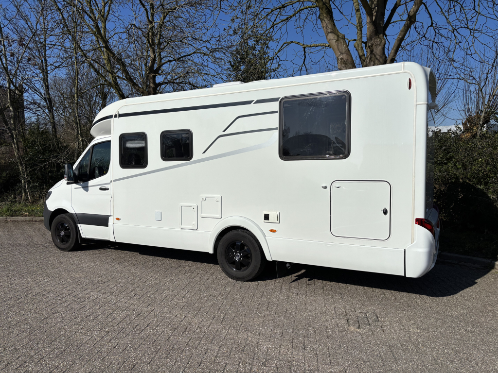 HYMER 2022 Face tot Face Queensbed 150pk handgeschakeld T695 S foto: 1