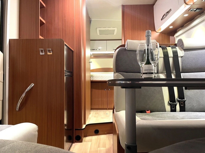 Etrusco T 6900 QB Lichtgewicht top camper  foto: 19