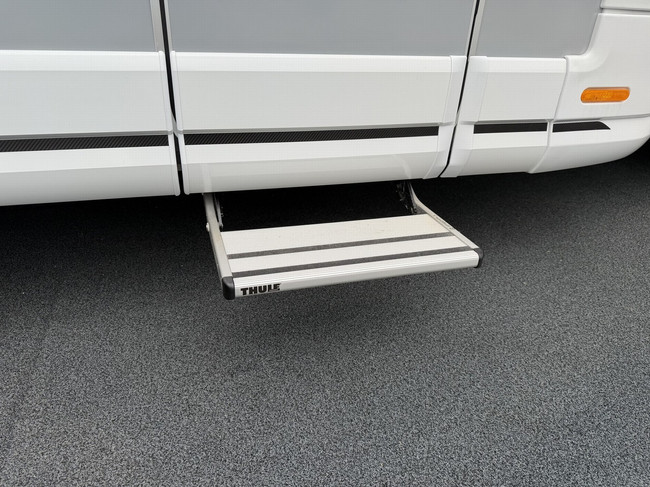 Knaus Live Wave 650 MEG Black Select Foto: 11