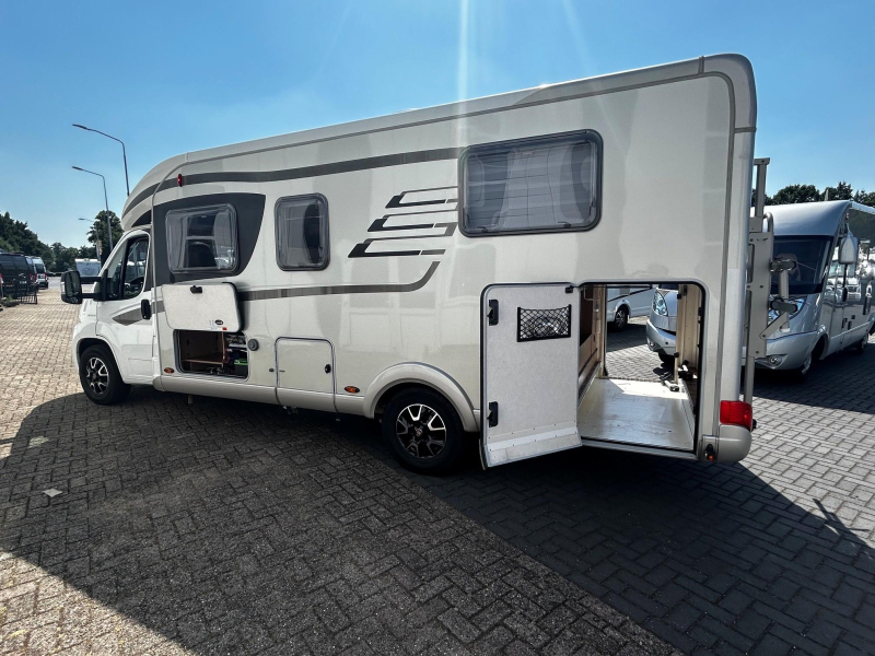 Hymer Tramp CL 698 Litio 150AH, llantas de aluminio nuevas foto: 5