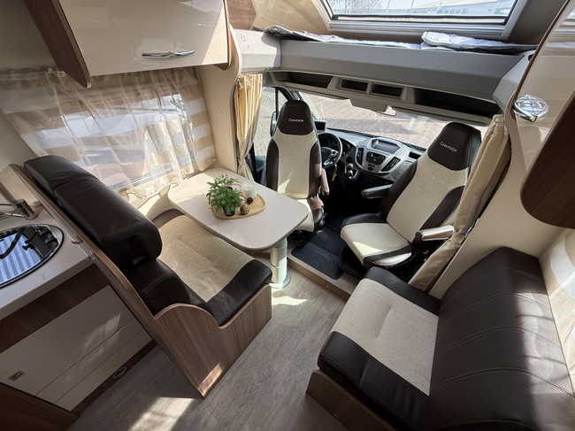 Chausson Flash 718 EB cama queen+cama abatible portabicicletas panel solar antena parab&oacute;lica el&eacute;ctrica TV puerta mosquitera remis plisado foto: 10