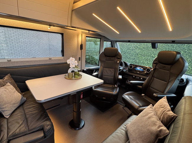 Adria Supersonic 890 LL 170 CV AUTOM&Aacute;TICO 9 velocidades 4 personas Euro6 Mercedes-Benz Sprinter EP SISTEMA DE NIVELACI&Oacute;N **Camas individuales/4 asientos/ foto: 8