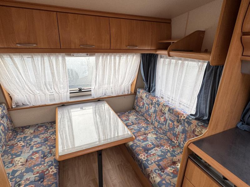 Hobby Excellent 400 SB - Voortent - Zakluifel -  foto: 8