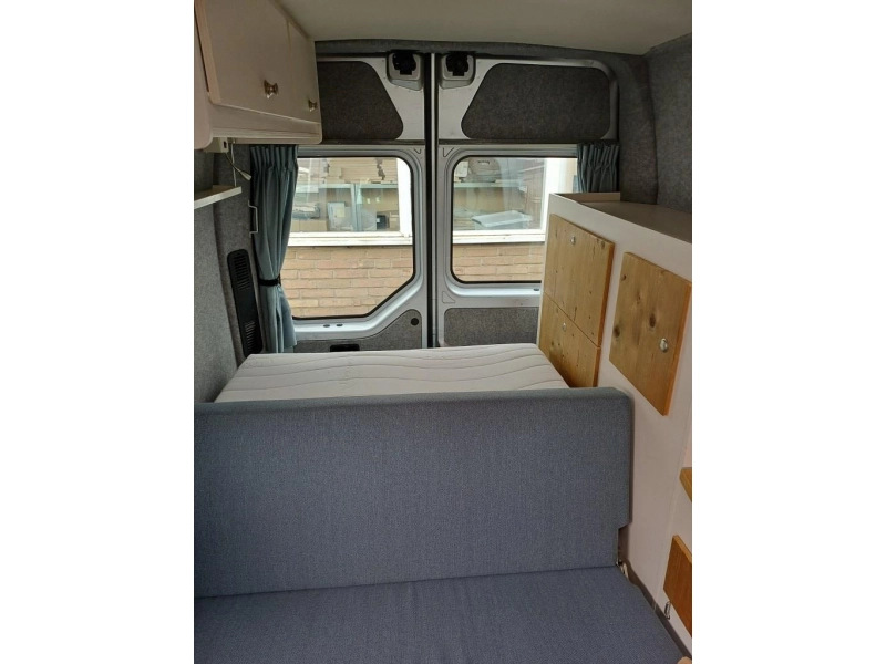 Nissan NV400 photo: 4