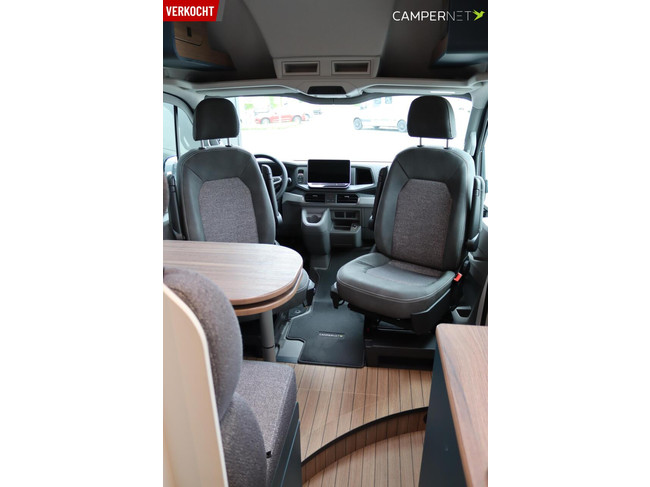Eriba Car 600 163cv Autom&aacute;tico | &iexcl;Nuevo modelo con techo elevable! | Cabina digital | Calefacci&oacute;n di&eacute;sel | Faros LED | Pantalla multimedia de 10'' foto: 9