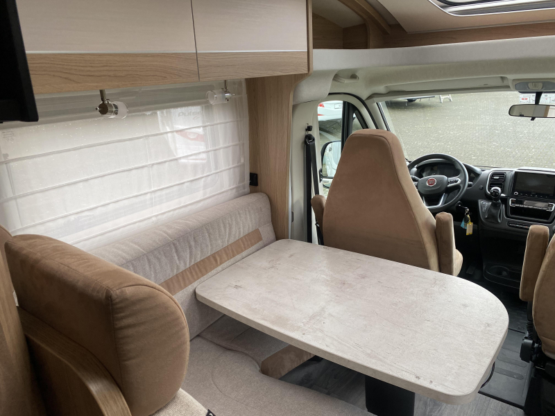 LMC Cruiser T 662 T jong gebruikt  foto: 11