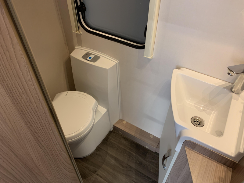 Sprite Mondial 370 SE Summer deal!!  foto: 3