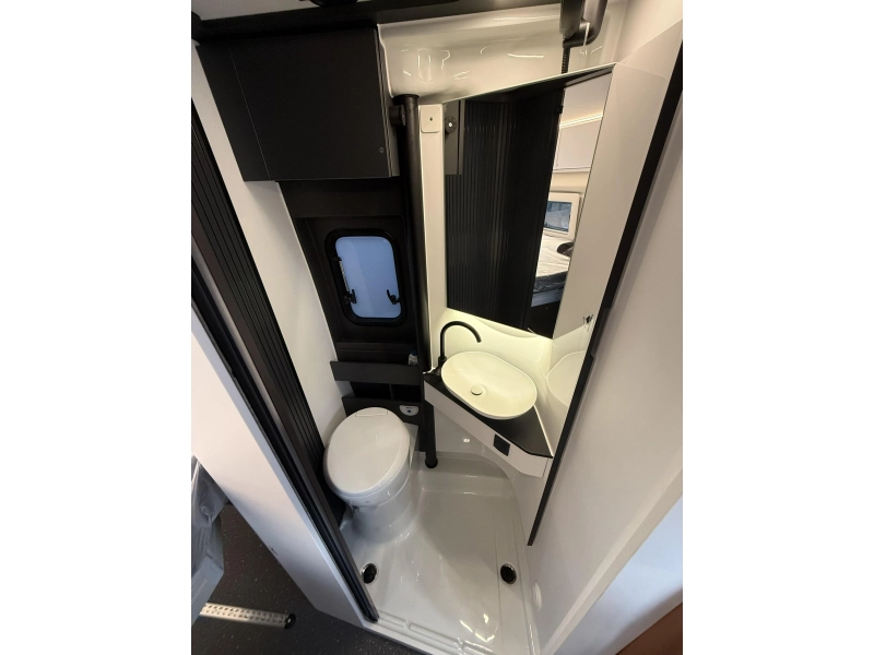 Adria Twin Supreme 640 SGX 180PK - Heavy chassis  foto: 20