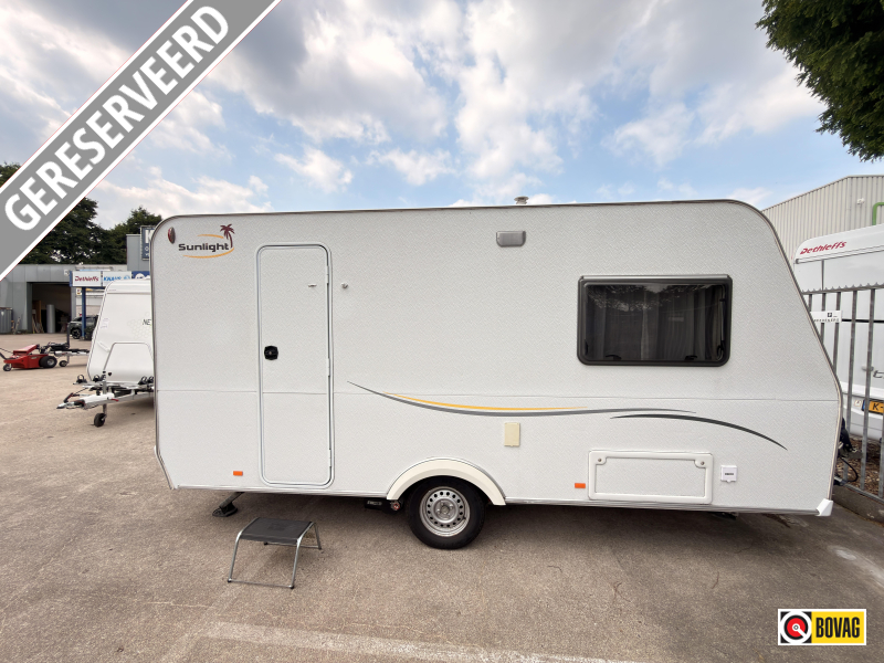 Sunlight Njoy 42 D +mover+voortent+Fietsdrag