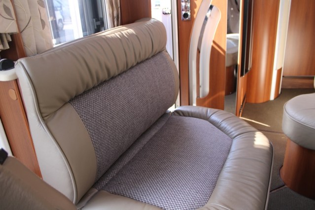 Carthago Chic E Line I 50 Yachting Fiat ocasi&oacute;n 05-2017 transmisi&oacute;n autom&aacute;tica Sistema de nivel (120 foto: 39