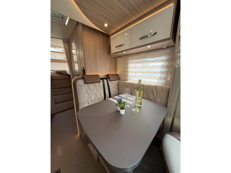 Bürstner Limited T 690 G Automaat/vol opties!  foto: 14