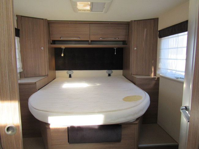 Itineo MB700 Fiat Integriert Queensbett und Hubbett Bj. 2016 Foto: 13