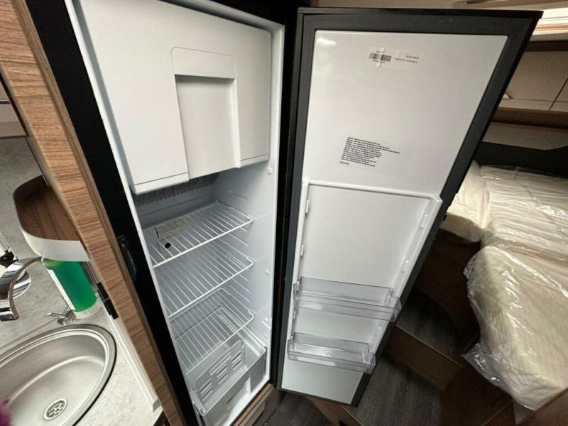 Knaus Van TI 640 MEG Truma E, lift CE213  foto: 12