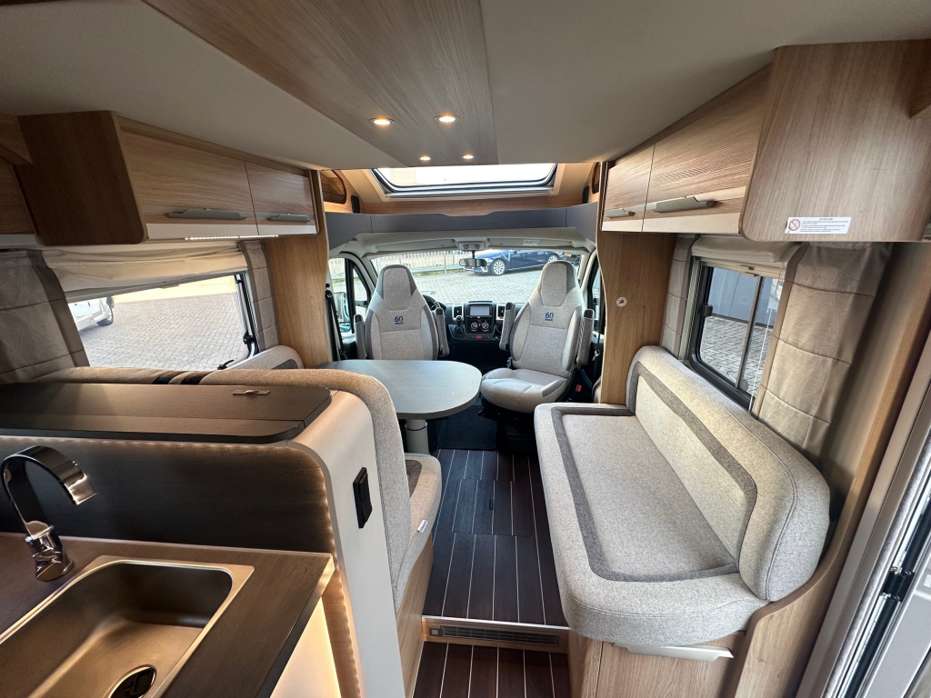Knaus Sky Wave 650 mf 60 years edition foto: 4