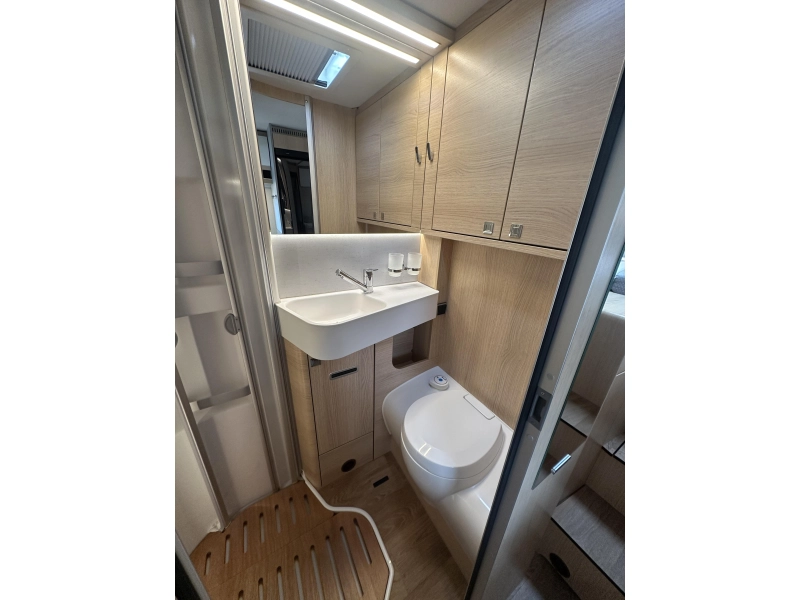 Hymer B 600 Mercedes Automaat ALKO  foto: 10