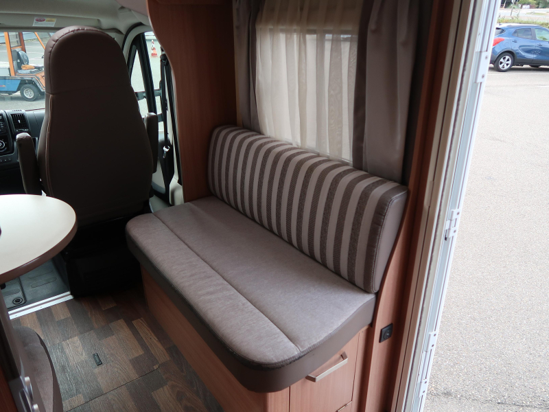 Knaus Sky Wave 700 MEG MET AUTOM. LEVELSYSTEEM  foto: 3