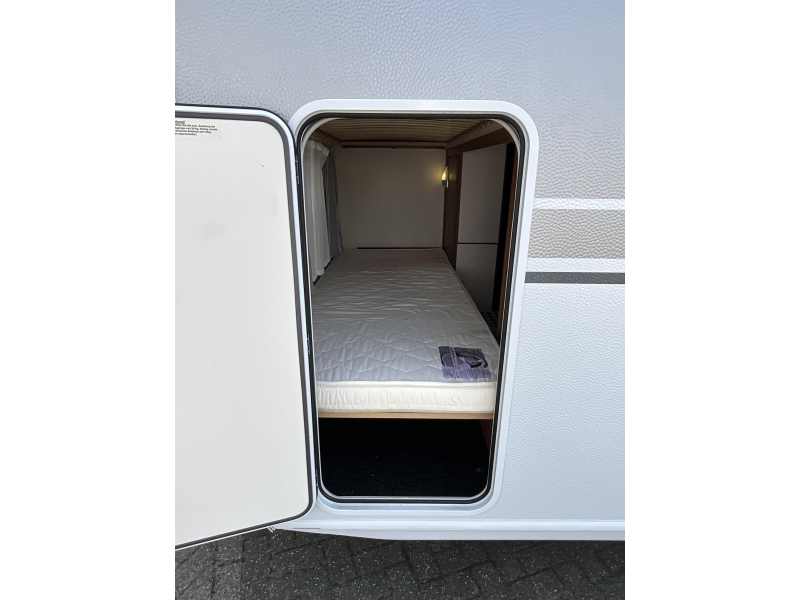 LMC Vivo 520 K STAPELBED-MOVER-VOORTENT  foto: 13