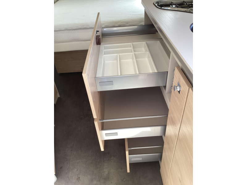 Dethleffs Nomad 530 DR Airco/awning photo: 9