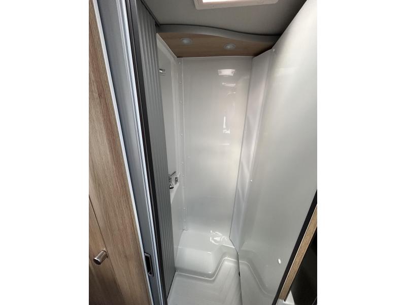 Knaus Sky TI 650 MEG Ex-alquiler foto: 13