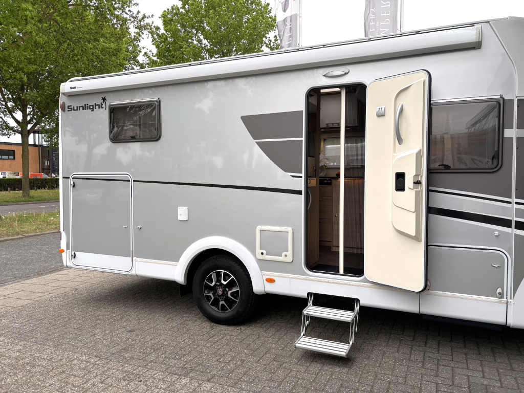 Sunlight T 67 AUTOMATIK EINZELBETTEN + HUBBETT NIVEAUSYSTEM Foto: 8