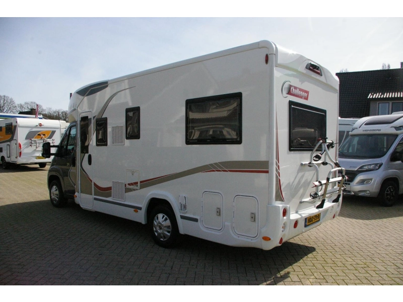 Challenger Mageo 291 Cruise Edition Top-Layout, 2x Hubbett. Foto: 3