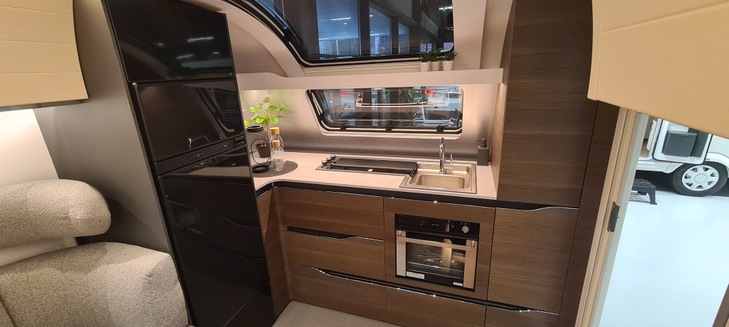 ADRIA ALPINA 663 HT foto: 2