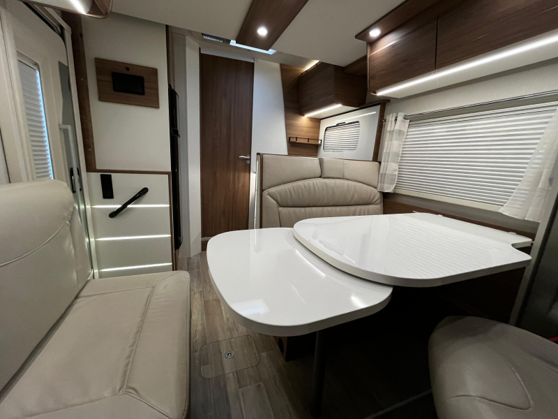 Pilote P 746 GJ Camper, Lengtebedden  foto: 6