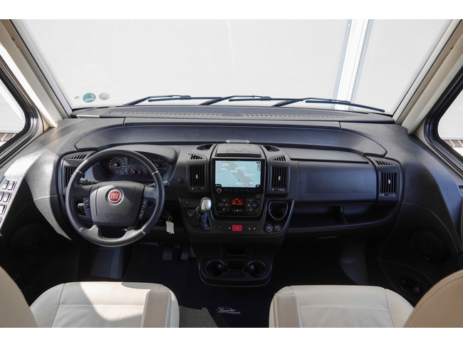 Hymer B 708 SL 180 CV Aut. | Sistema de nivelaci&oacute;n | Bater&iacute;as de litio | Aire acondicionado de techo foto: 21