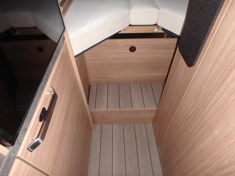 Weinsberg CaraBus 630 ME  foto: 16