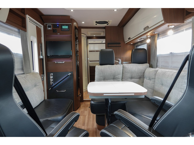 NIESMANN BISCHOFF Arto 85E 180Cv Autom&aacute;tico | Sistema de nivelaci&oacute;n | Suspensi&oacute;n neum&aacute;tica foto: 5