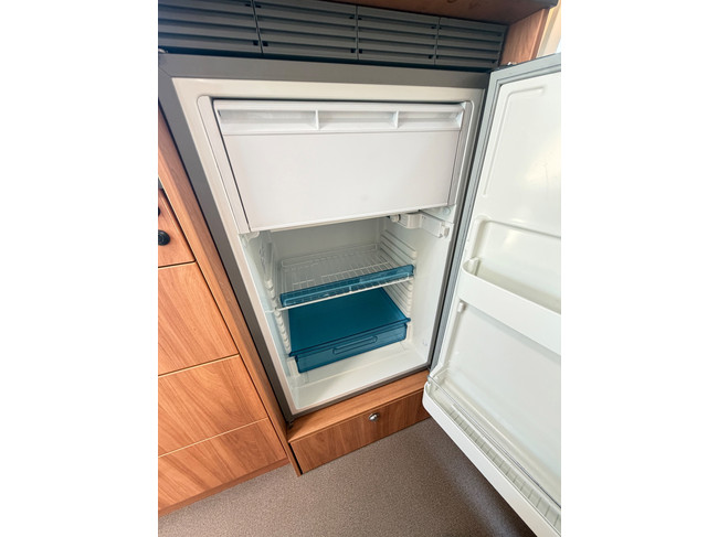 Pössl SUMMIT 640 Lithium/Solar/VanSwing/Bearlock/All-Season/Gasalarm/Duocontr./Luifel foto: 16