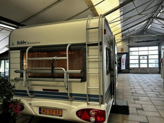Hobby De Luxe 450 UF mover, voortent foto: 12