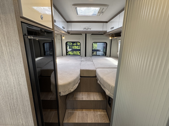 Pössl Roadcruiser 640 D-Line 160 pk AUTOMAAT 9-Traps Euro6 Fiat Ducato Maxi **Lengtebedden/4 zitplaatsen/XXL Koelkast/1e eigenaar/Full foto: 23
