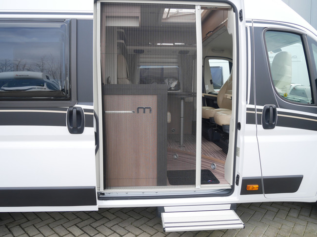 Carthago Malibu Van 640 LE, 9-Traps Automaat, Busbiker, MaxxFan foto: 19