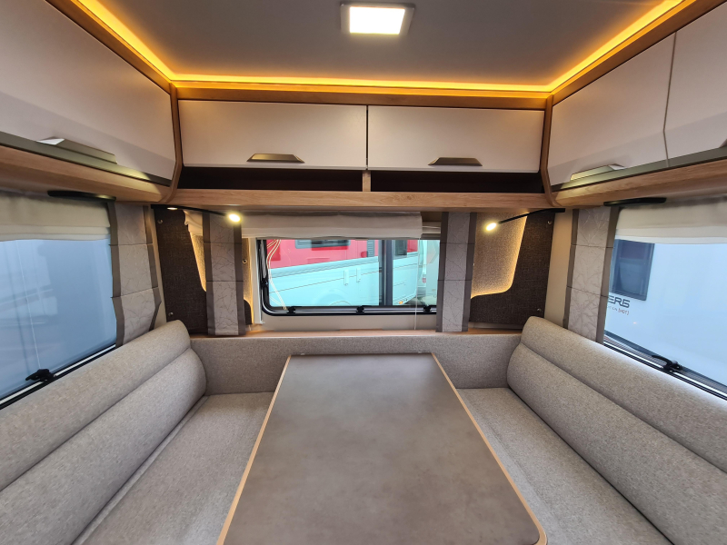 Knaus Sudwind 460 EU 60 Years Enkele bedden  foto: 7