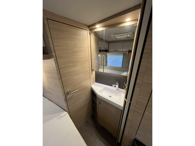 Knaus Sudwind 60 Years 500 FU Mover-Toldo de cassette foto: 9