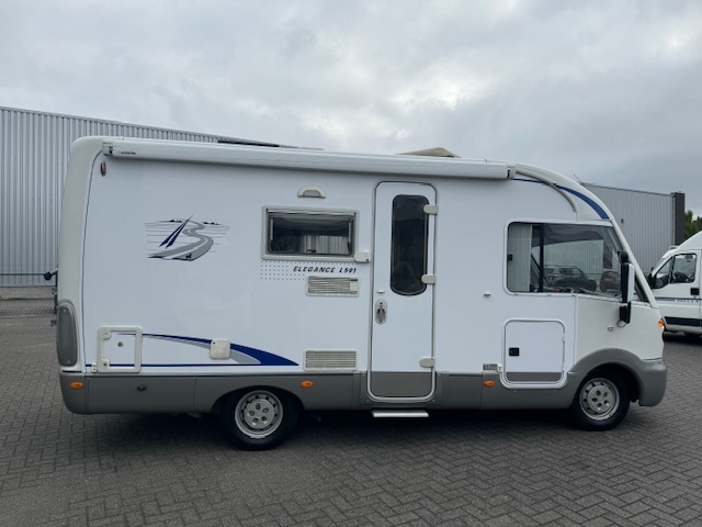 Fiat B&uuml;rstner Elegance I591 Foto: 5
