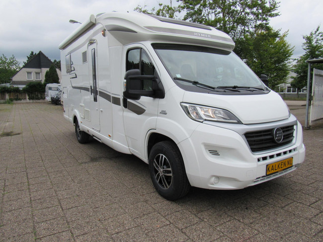 Hymer T598 Semi integraal Queensbed Hefbed bj2018 foto: 23