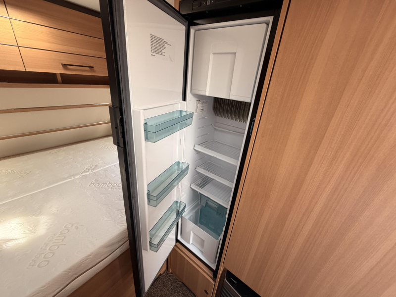 LMC Style 410 D Mover+Markise+Fahrrad+Vorzelt Foto: 13