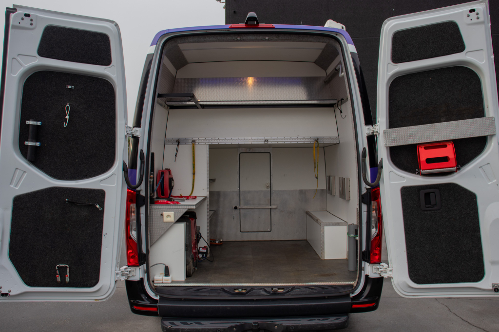 Mercedes Sprinter foto: 28